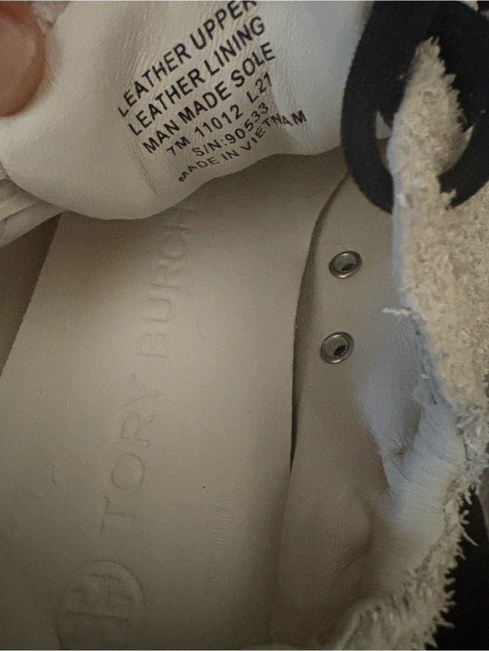 Tory Burch Off-White Brushed Suede Sneaker with Black Laces NWOT size 7 - Picture 4 of 6